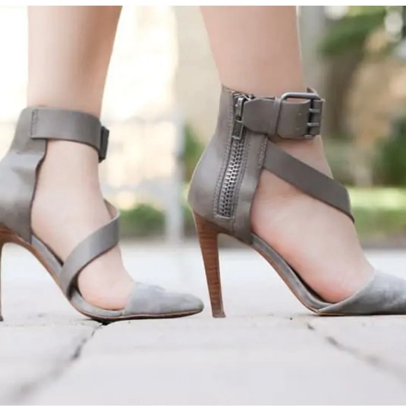 Joe's Jeans Gray Heels - Size 6.5 - Picture 9 of 9